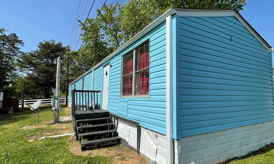 (SOLD)Beautiful Mobile Home | Easley, SC