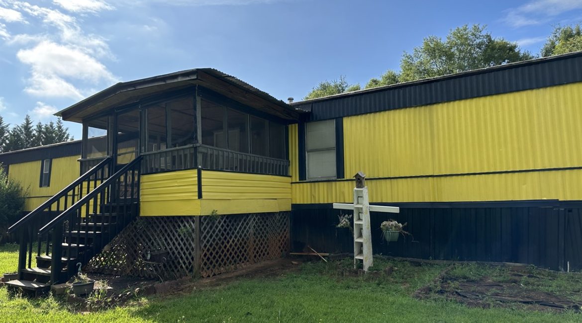 (SOLD) 3 Bedroom 2 Bath Used Mobile Home For Sale $15,000
