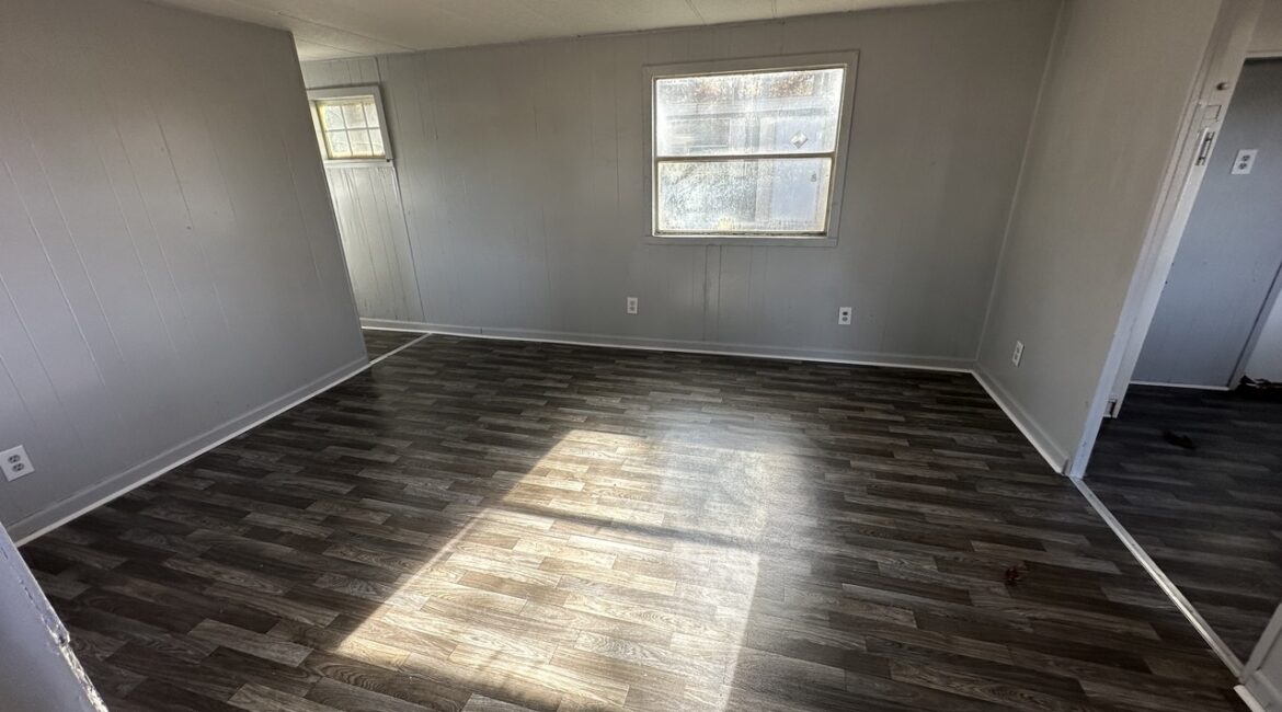 (ALL SOLD) 7 Mobile Homes For Sale – 201 Fernwood Park Dr Spartanburg, South Carolina  29307