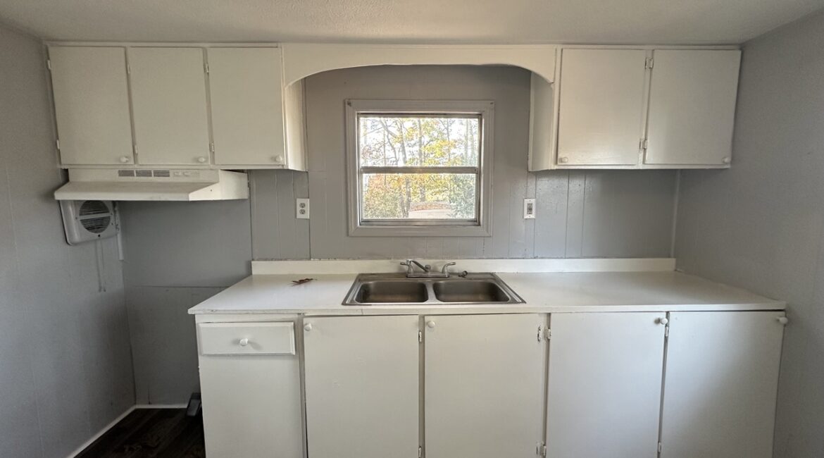 (ALL SOLD) 7 Mobile Homes For Sale – 201 Fernwood Park Dr Spartanburg, South Carolina  29307