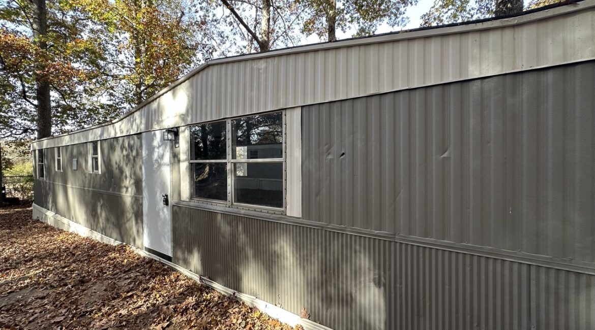 (ALL SOLD) 7 Mobile Homes For Sale – 201 Fernwood Park Dr Spartanburg, South Carolina  29307