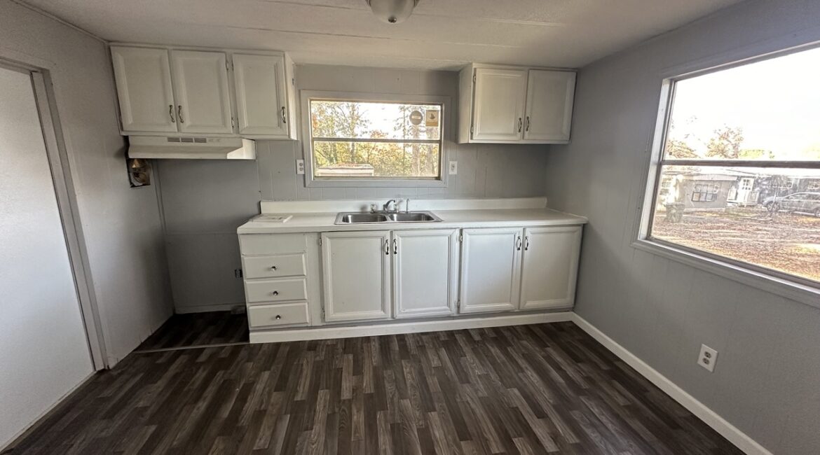 (ALL SOLD) 7 Mobile Homes For Sale – 201 Fernwood Park Dr Spartanburg, South Carolina  29307