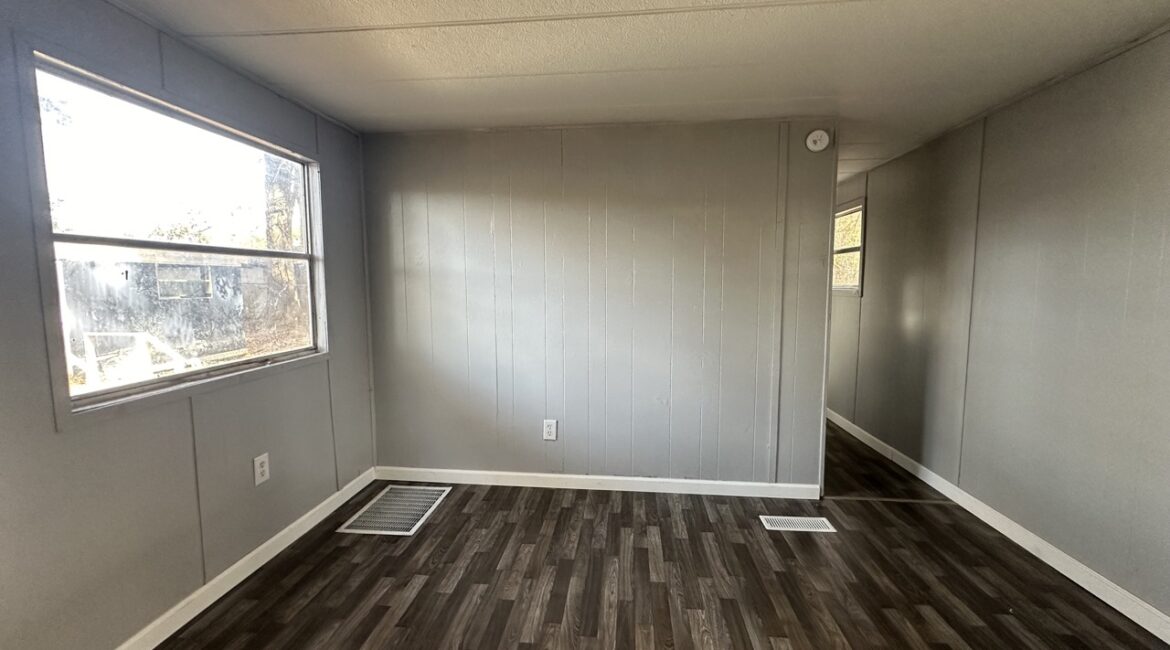 (ALL SOLD) 7 Mobile Homes For Sale – 201 Fernwood Park Dr Spartanburg, South Carolina  29307