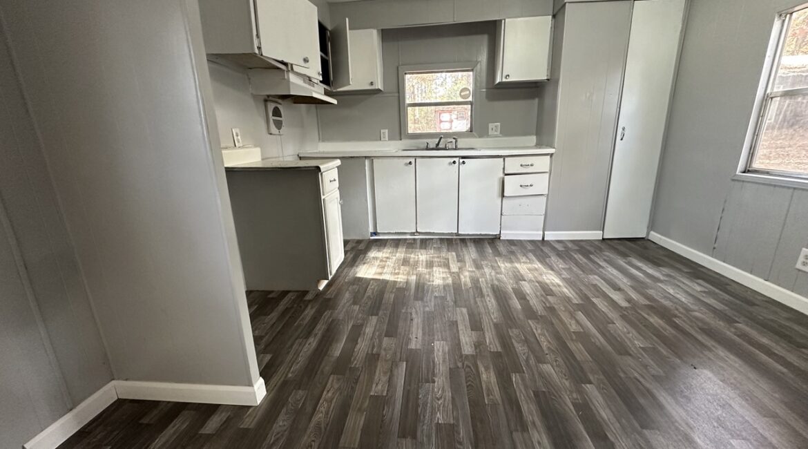 (ALL SOLD) 7 Mobile Homes For Sale – 201 Fernwood Park Dr Spartanburg, South Carolina  29307