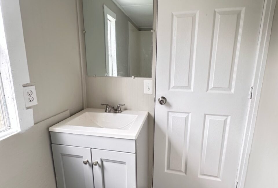 (Rented) 125 Bowers Ct, Spartanburg, South Carolina – Unit A – 2 bed ($30,000)