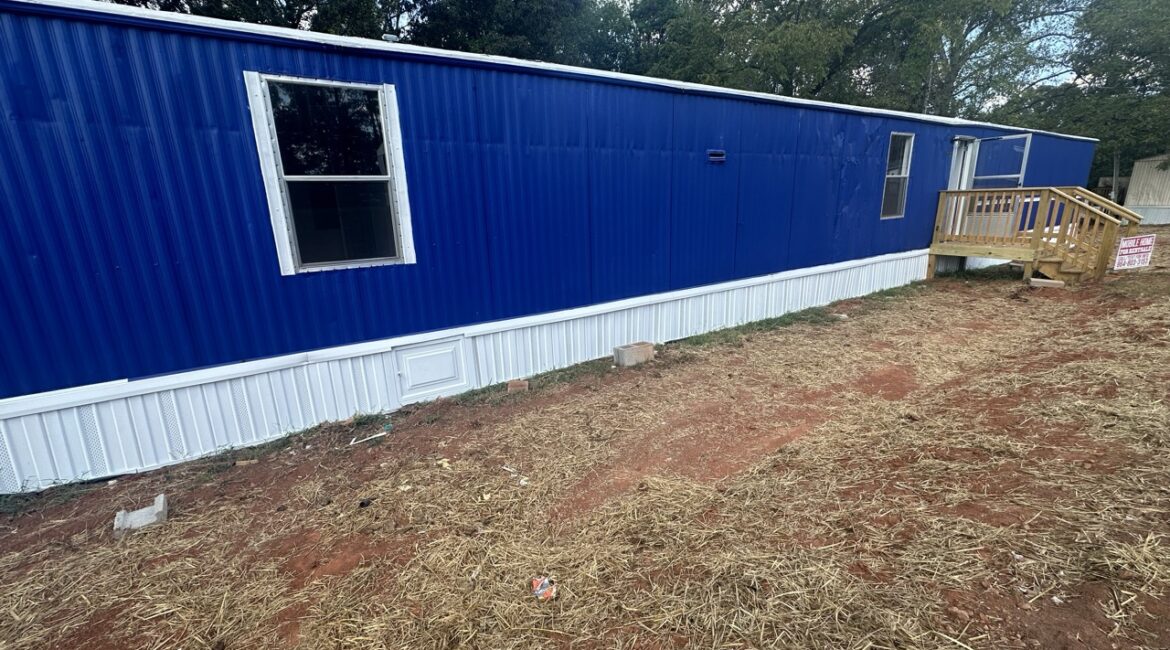 (RENTED) Seneca, South Carolina | 2 Bedroom 2 Bathroom Mobile Home Single Wide | Sale/Rent