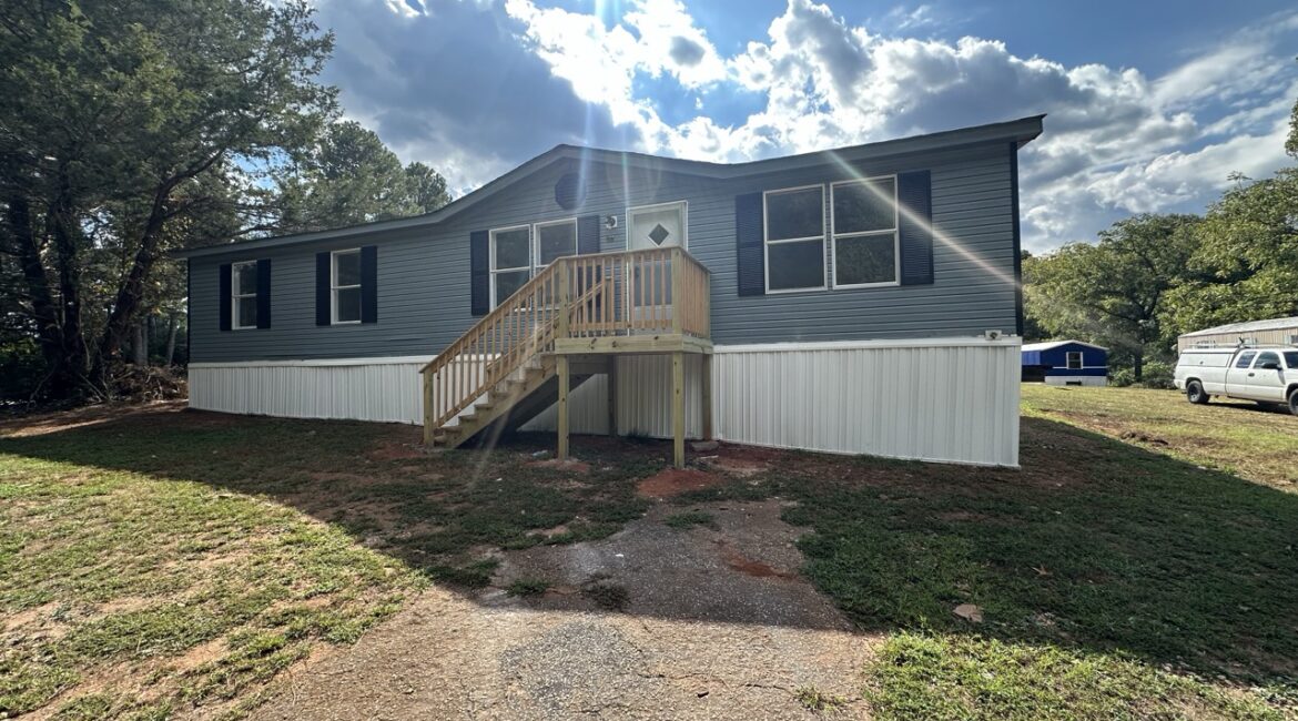(RENTED) Seneca, South Carolina | 3 Bedroom 2 Bathroom Double Wide | Rent/Sale