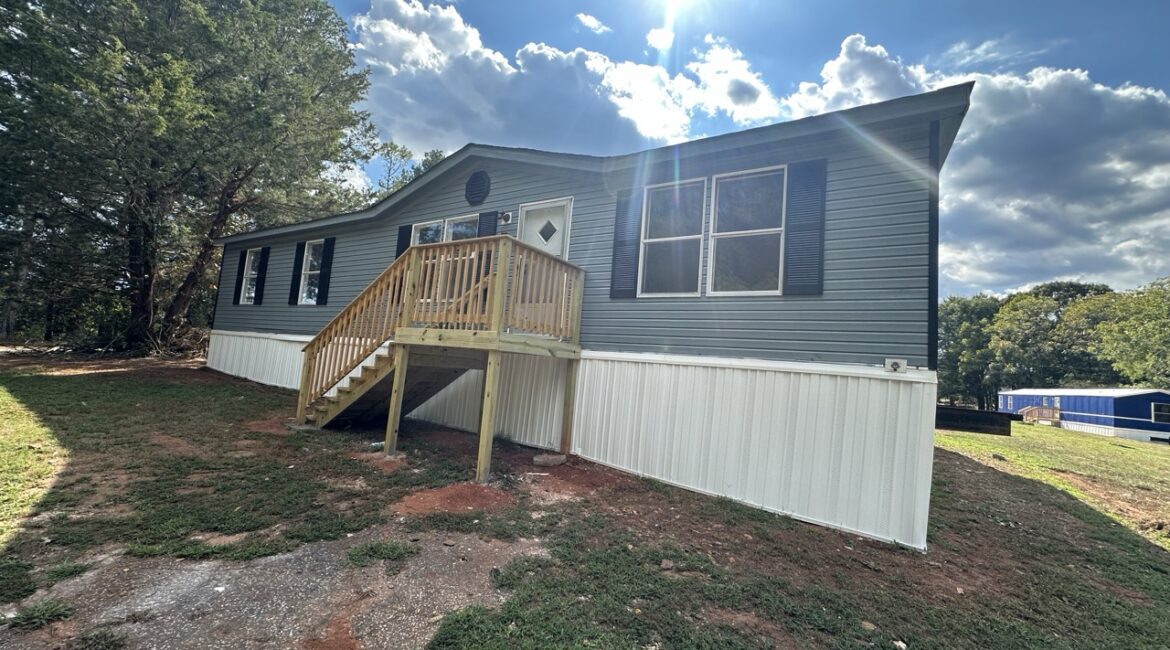 (RENTED) Seneca, South Carolina | 3 Bedroom 2 Bathroom Double Wide | Rent/Sale