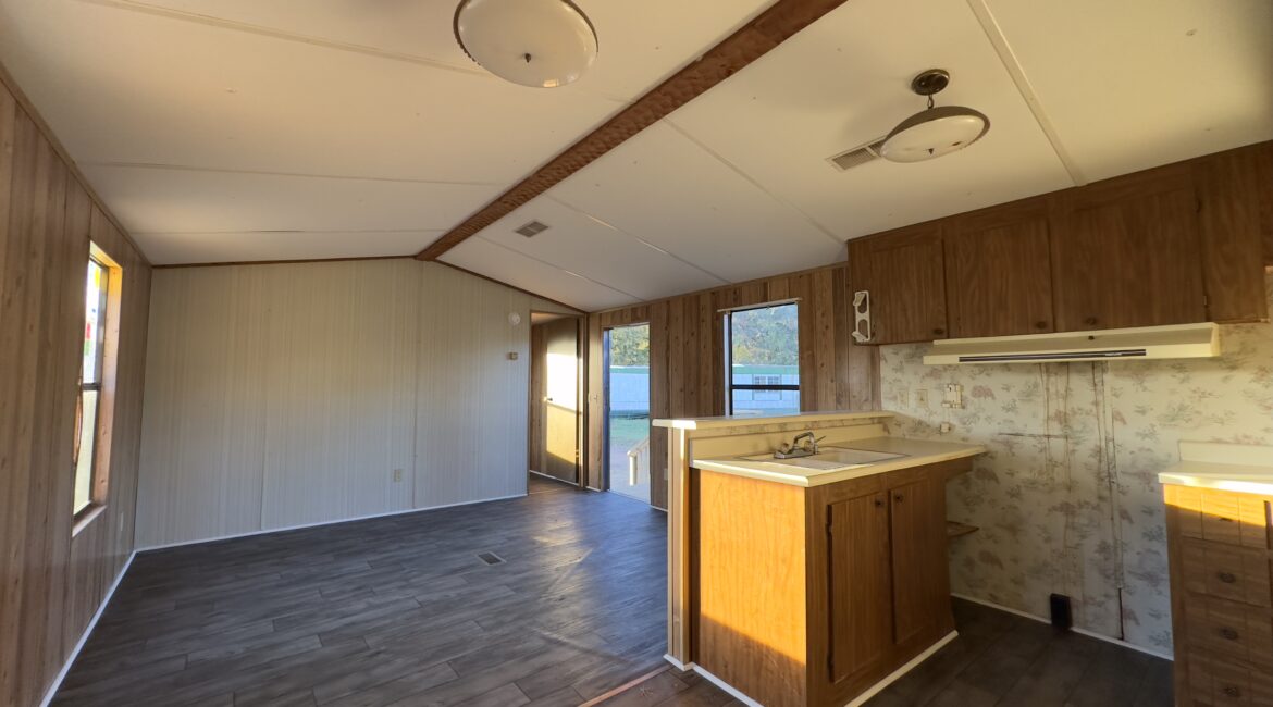 (RENTED) 209 Park Place Seneca, South Carolina –  2 bedroom / 1 bath (Rent $700/MO)