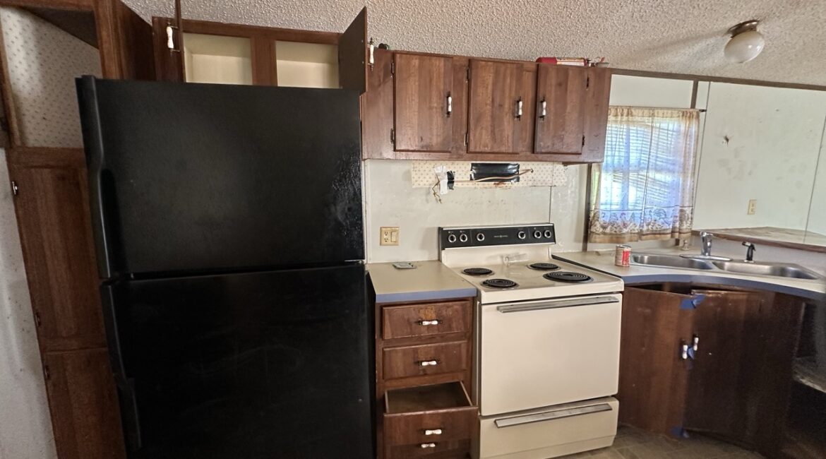 (SOLD) $10,000 – 3 Bedroom For Sale – SENECA, SC