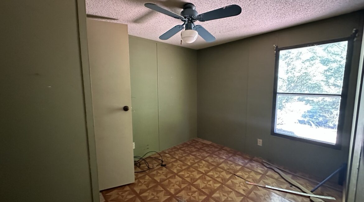 (SOLD) $10,000 – 3 Bedroom For Sale – SENECA, SC