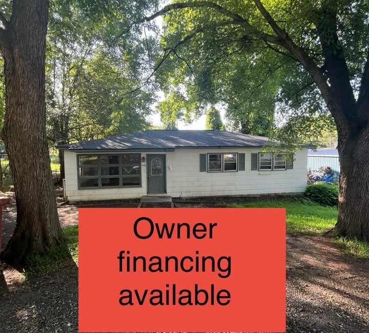 (SOLD) 4 bedrooms 1.5 bath – 7220 Wood St Spartanburg, SC 29303