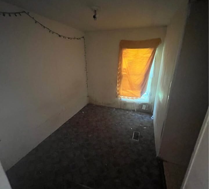 3 bed 2 bath – (.84 acre lot) 150 Chapel Dr Roebuck, SC 29376