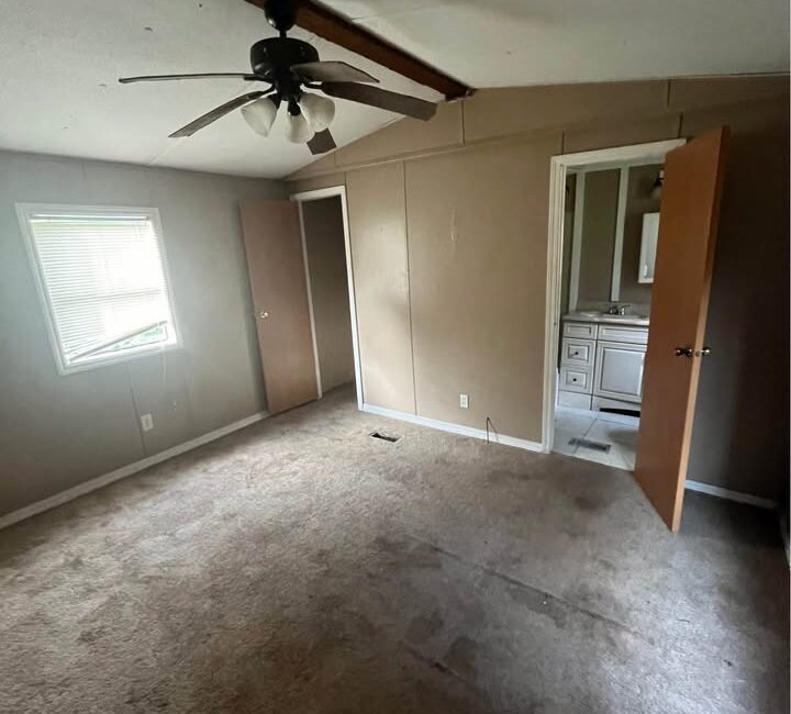 3 bed 2 bath (.36 acres) – 1404 Bud Arthur Bridge Rd Cowpens, SC 29330