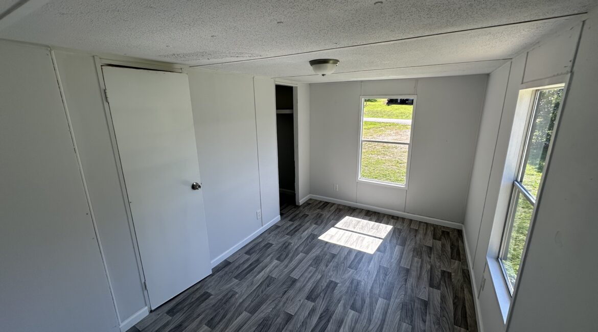 (SOLD) 2 Bedroom / 2 Bathroom – 355 Draymont Dr, Spartanburg, SC (.17 acre)