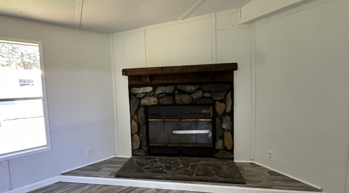 (SOLD) 2 Bedroom / 2 Bathroom – 355 Draymont Dr, Spartanburg, SC (.17 acre)