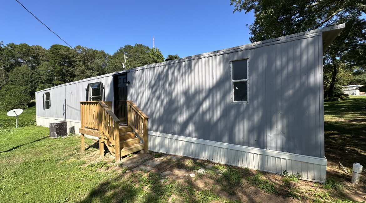 3 Bedroom 2 Bathroom – 315 Draymont Dr, Spartanburg,SC ( .24 acre lot)