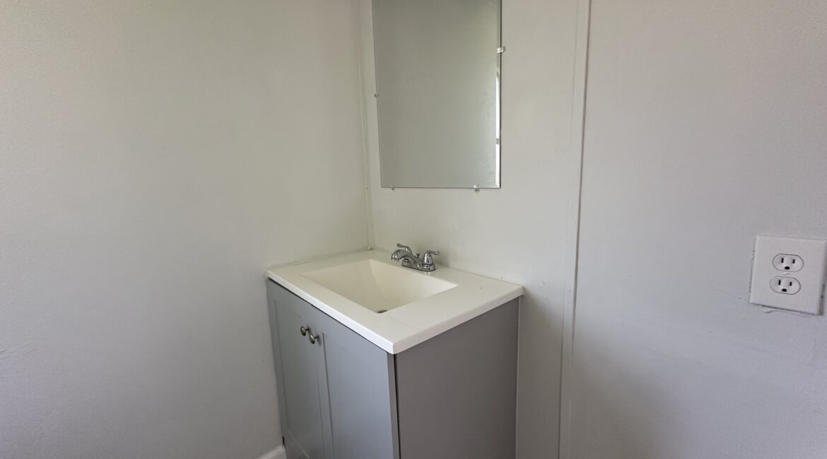 3 Bedroom 2 Bathroom – 315 Draymont Dr, Spartanburg,SC ( .24 acre lot)