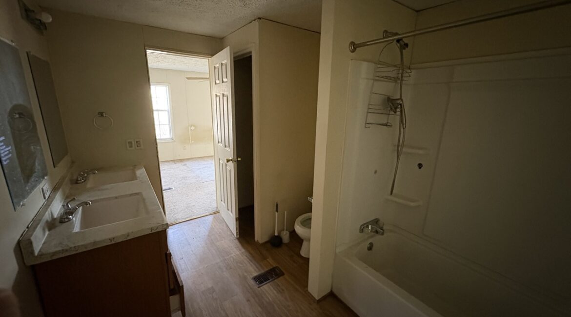 Double Wide Mobile Home Need To Be Moved – Boiling Springs, SC