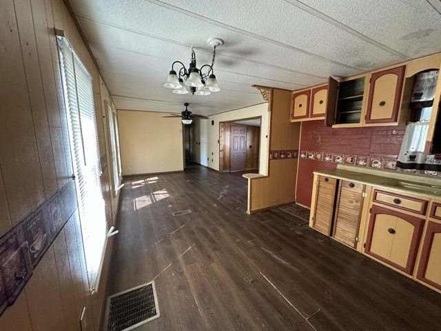 3 Bedroom 2 Bath Mobile Home In Greenville, South Carolina