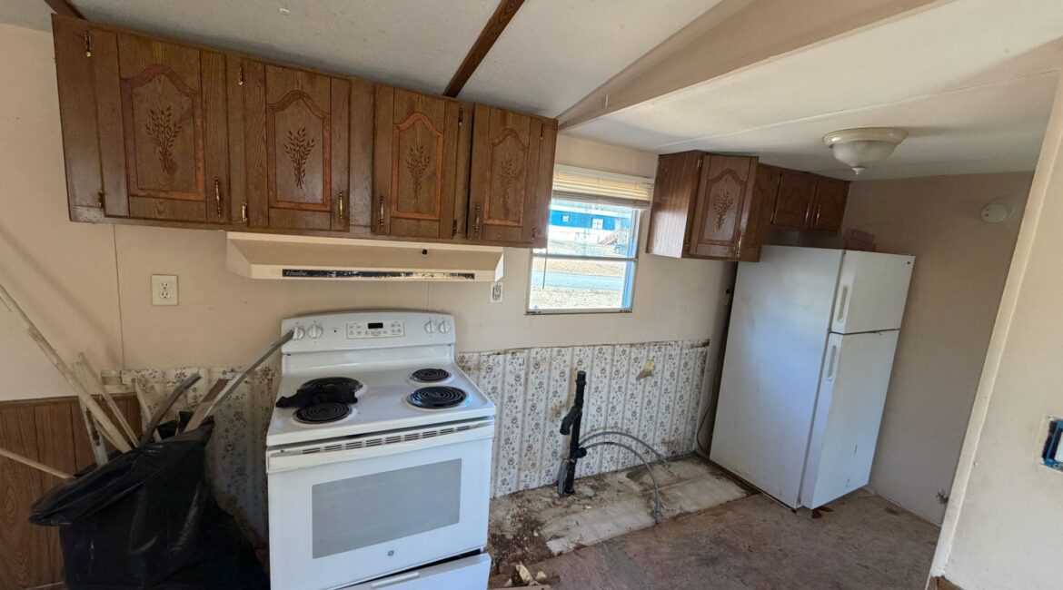 2 Bed 2 Bath Mobile Home For Sale in Simpsonville, SC 29681