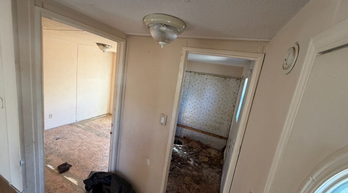 2 Bed 2 Bath Mobile Home For Sale in Simpsonville, SC 29681
