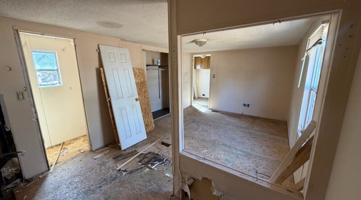 2 Bed 2 Bath Mobile Home For Sale in Simpsonville, SC 29681
