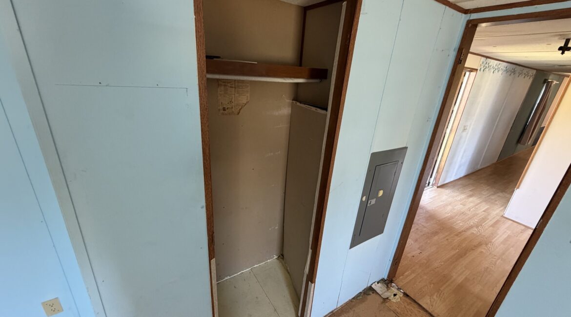 3 Bed 2 Bath Mobile Home for Sale in Seneca, SC – $9,000 | Must Be Moved
