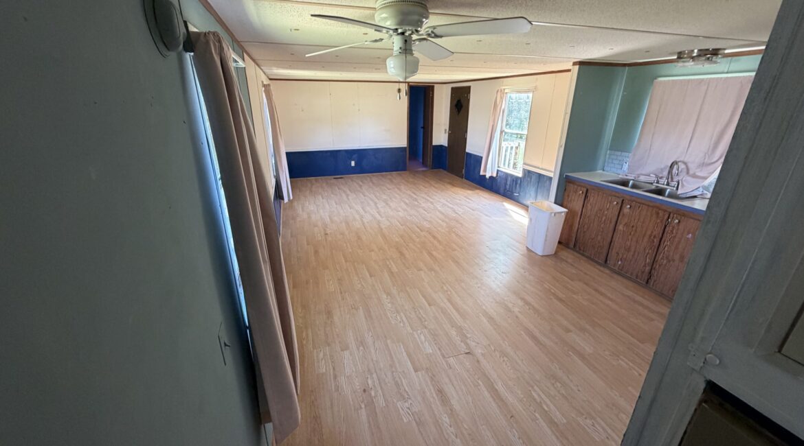 3 Bed 2 Bath Mobile Home for Sale in Seneca, SC – $9,000 | Must Be Moved